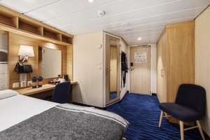 Polar Inside | Larger inside cabin for 2 travellers